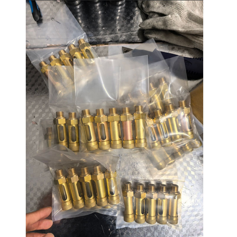 1/4″ to 1″ NPT L-Shape Brass Oil Level Sight Gauge Fluid Level Indicator for Hydraulic Tanks, Gearboxes & Air Compressors