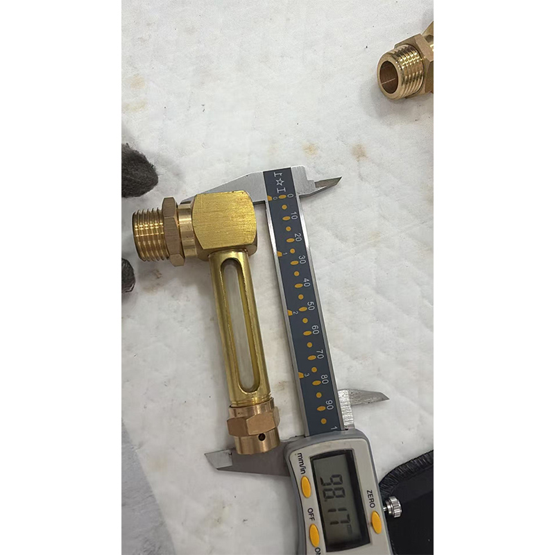 1/4″ to 1″ NPT L-Shape Brass Oil Level Sight Gauge Fluid Level Indicator for Hydraulic Tanks, Gearboxes & Air Compressors
